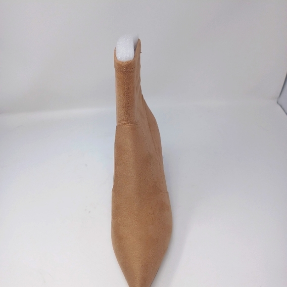 STEVE MADDEN sz 9.5 HELIX CAMEL Fabric boot. New with box - Picture 4 of 7